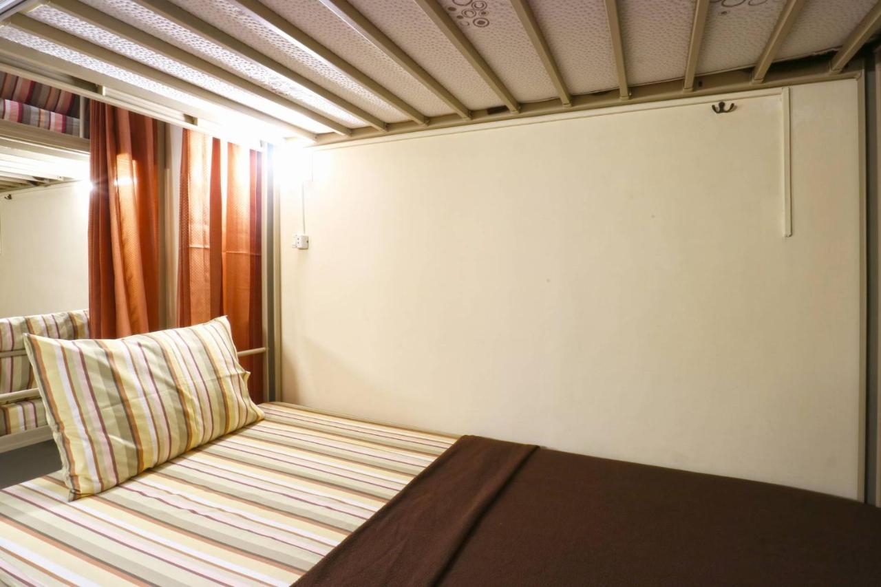 Pondok Backpacker City Square Malang Exterior foto